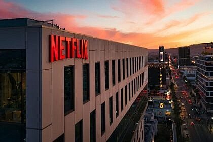 Netflix, senaristlere milyon dolarlık tazminat ödeyecek! 12